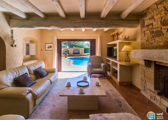 Violeta En Mas Nou Villa