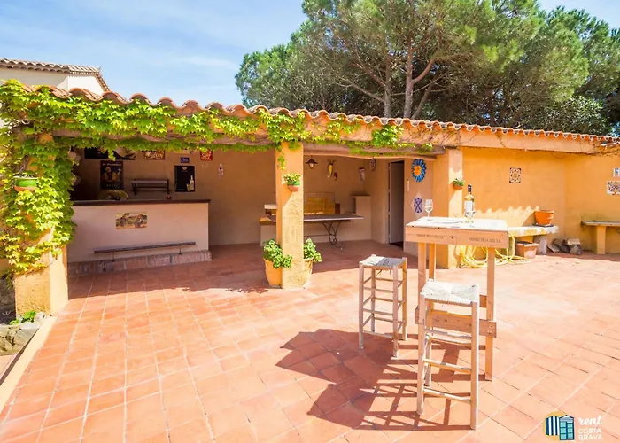 Violeta En Mas Nou Villa *