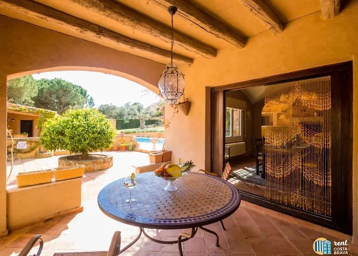 Violeta En Mas Nou Castell-Platja d'Aro