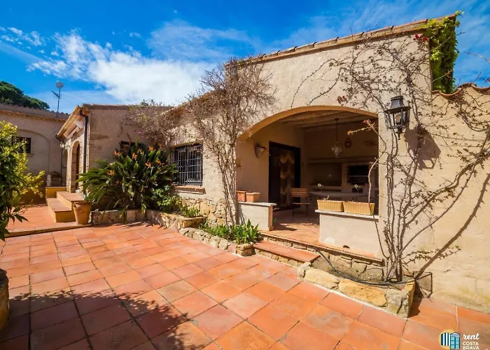 Violeta En Mas Nou * Castell-Platja d'Aro